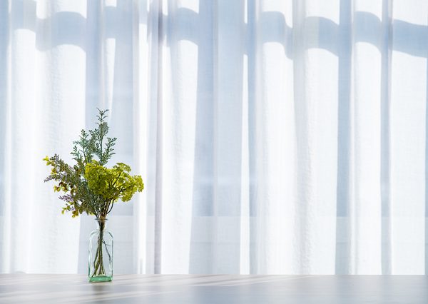 春や季節の変わり目、年末の大掃除の際など、カーテンを洗濯してリフレッシュしたい