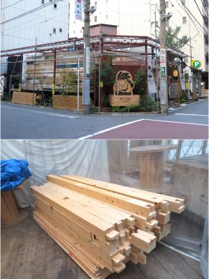 今回の会場となったべったらスタンド。用意された柱と構造用合板。道具はすべて手動のもの