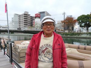 商店街で靴店を経営しているという中村氏。実際の経営はご家人が担当、中村氏は守る会の活動に専心しているそうだ