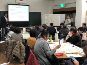 市民を対象とした出前講座のひとつ、避難所運営ワークショップの様子