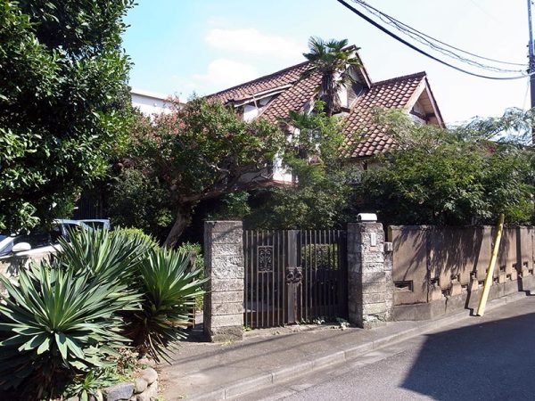 佐藤武夫設計と思われる家がまだあった