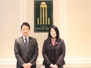 東建コーポレーション 仲介管理局の中野佑一さんと、「ホームメイトONE」店長の工藤栄子さん