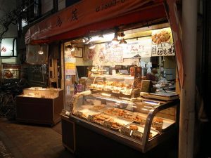 商店街は夜のほうが魅力的かも知れない