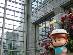 イメージキャラクターのまえだくん。「ファンタジー営業部」の書籍などでも活躍している