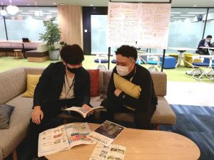 トシマージュ社員はメンバー同士、自主的にミーティングを開き、情報交換をしているという(写真提供:株式会社サンシャインシティ)