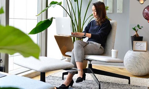 Harbor Work Lounge:ヘイワース株式会社
インテリア性を重視したテーブルと椅子が一体となったラウンジタイプ