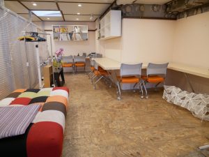 無料メンバー用のスペース。「月20時間の“のわ仕事”」と引き換えに共益費2,000円のみで利用できる