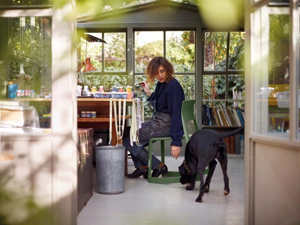 自動調節可能なコズムのハイバックチェア:ハーマンミラージャパン株式会社