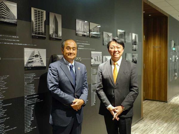 写真左)三菱地所レジデンス 株式会社 代表取締役 社長執行役員 宮島 正治氏
</br>写真右)株式会社 LIFULL 代表取締役社長 井上 高志氏