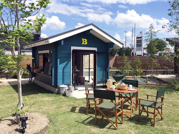 ログハウスブランドBESSが手がける従来シリーズのログ小屋「IMAGO」。セルフビルド方式が人気だという