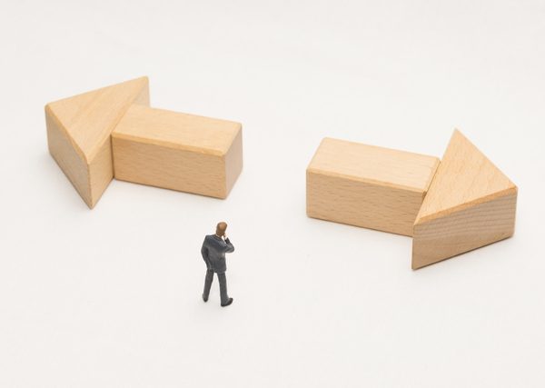 売却の方法は、不動産仲介会社への依頼や、買い取り再販会社への売却などがある