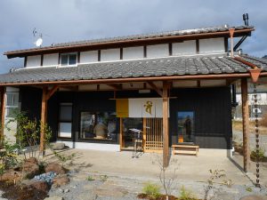 亀岡には移住者が始めたカフェや店舗などがいくつかある