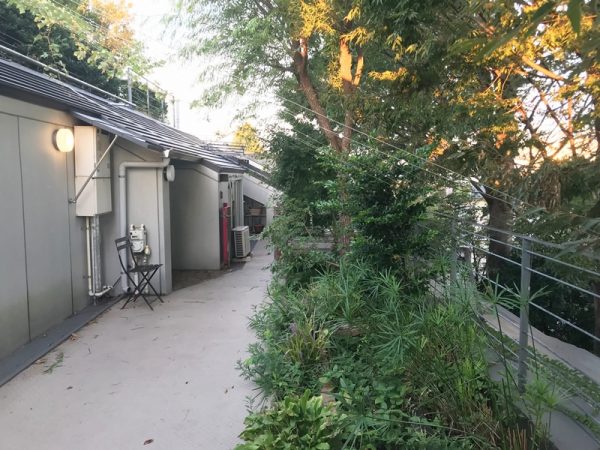 20周年を記念して庭で行われたバーベキュー大会。住民の皆さんに声を聞いた