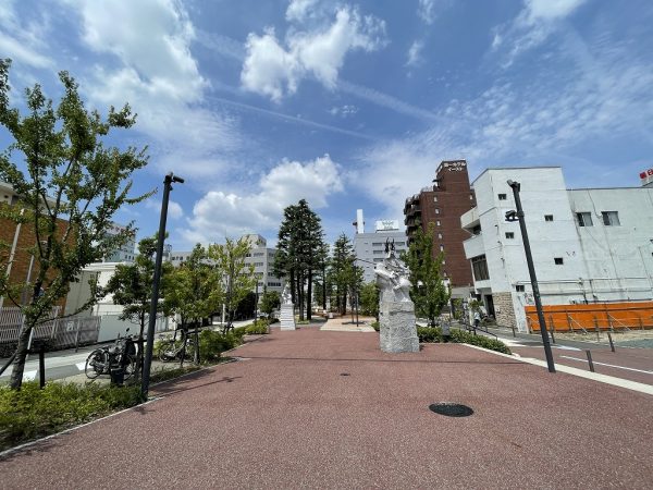 「Q」の字の回遊動線。周辺では7つの公民連携プロジェクトが進んでいる