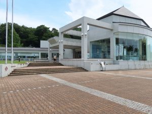 お隣、糸魚川市にあるフォッサマグナミュージアム。小谷村に向かう前に予習のために寄ると理解が深まる。首都圏からだと新幹線で糸魚川まで行き、車あるいは大糸線で小谷村へ向かうのが早い