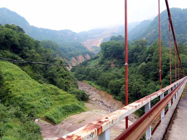 お隣の白馬村にある姫川源流。美しい流れなのだが、急流で荒れやすい