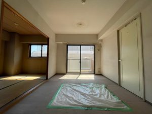 人知れず亡くなる、あるいは発見が遅くなった場合、現場となった不動産物件は
いわゆる事故物件と呼ばれることがある(画像提供:株式会社MARKS)