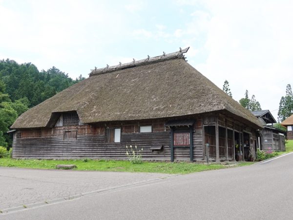 和澤さんお手製の分厚い資料。これだけの情報量からの説明が面白くないわけがない