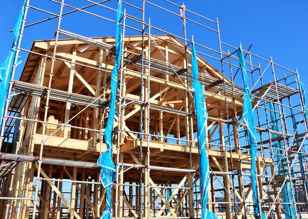 無許可で農地転用した場合、懲役刑や罰金刑が科されることもある