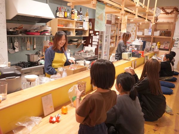運営者の石田慶子さん(一般社団法人無限)。生駒市在住
