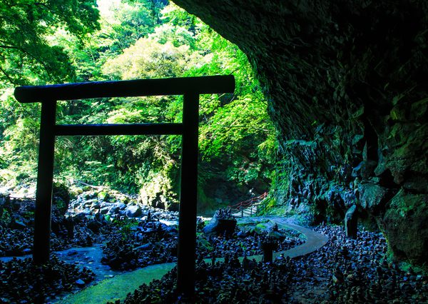 宮崎県高千穂町の天岩戸神社 天安河原の鳥居