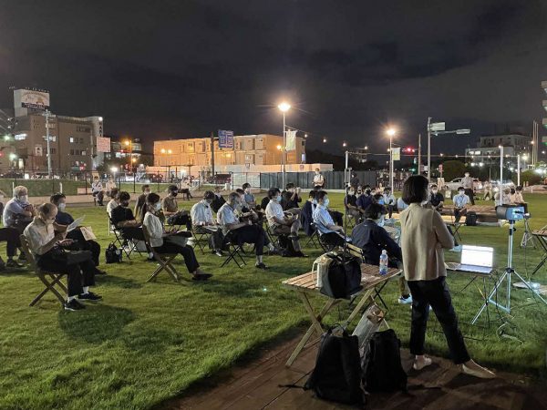 IBALAB@広場で行われた、茨木みちクルのキックオフミーティングの様子。(写真提供:茨木市)