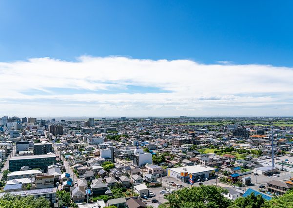 一部の消費行動の場所は、住宅周辺や住宅内部に移動した