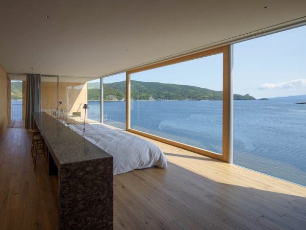 エントランスを入ると広がるのがこの風景。思わず、おおっという声があがる