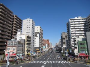 23区内で上昇率が大きかったのは、台東区+4.8%、豊島区+4.7%、中野区+4.6%だった