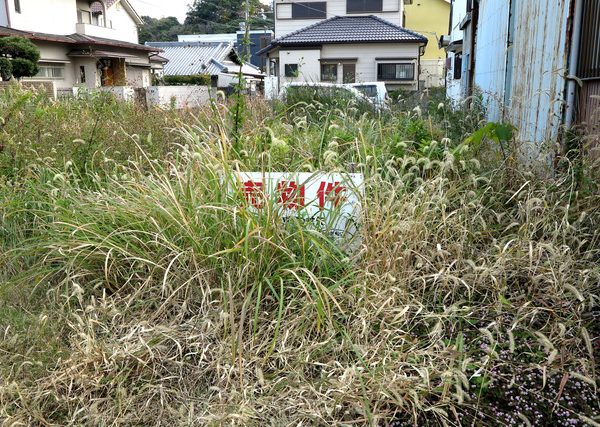 都市の空洞化が目に見えて進むことで、一層の都市の空洞化をすすめるといった悪循環も(画像はイメージ)