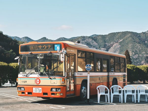 外観はいかにも路線バス。役割を終えた神姫バスの車体は、移動サウナとして生まれ変わった