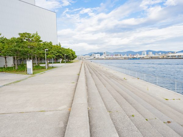 広島市環境局中工場の外観