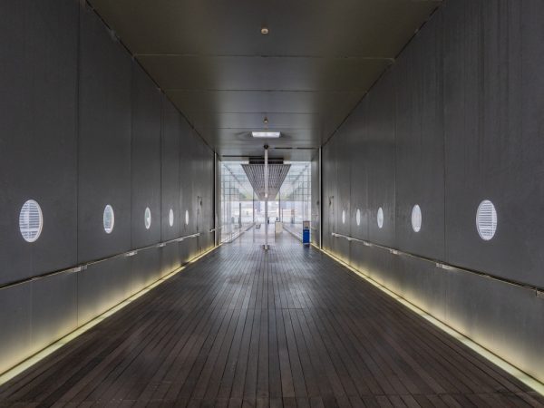 吉島通りから見た中工場とエコリアム