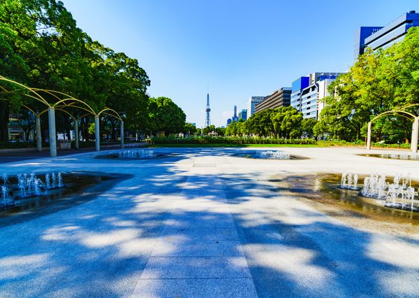 名古屋都心部の中央を貫く久屋大通公園