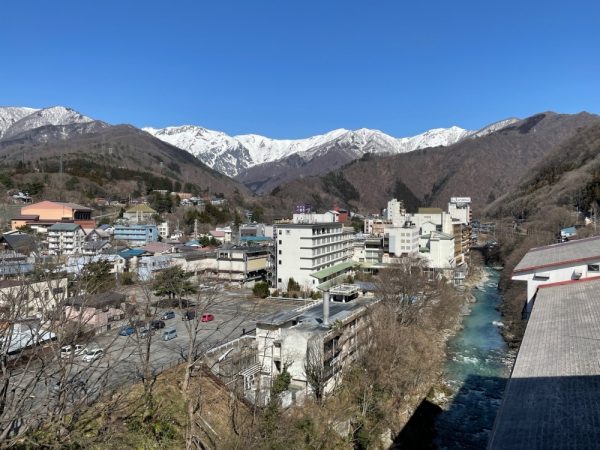 「関東の奥座敷」として栄えた水上温泉街も、時代の流れにより廃業する宿泊施設が続出。再生の真っ只中にある
