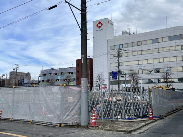 東北地方の主要市の人口集中地区人口及び密度の推移(2015-2020年)