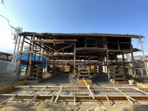 一部屋根が朽ちていた部分も(写真提供:ありまつ中心家守会社)