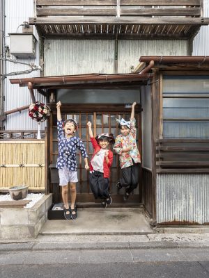 大正時代の木造連棟長屋を和装スタジオ「studio ICHI」として活用