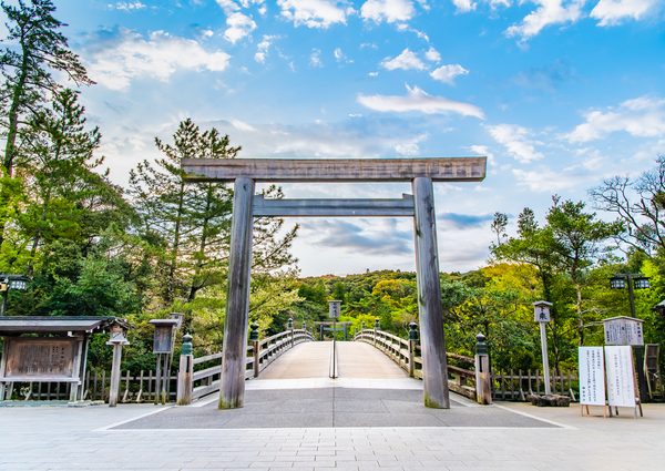 江戸時代、伊勢神宮への「おかげ参り」は大流行した