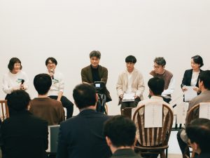 審査後のトークセッション。笑顔がお分かりいただけよう