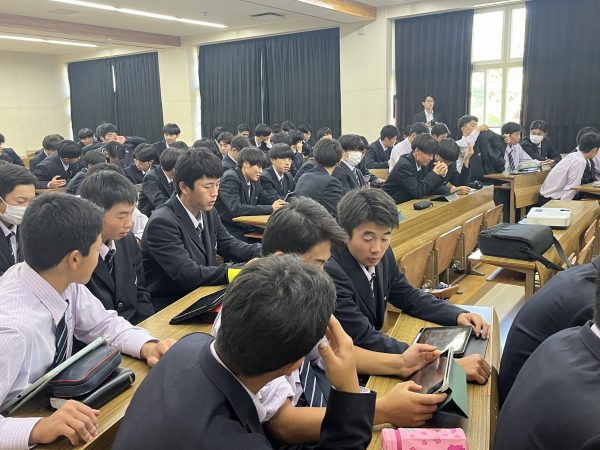 実際に授業で使用された教材を一部抜粋。高校生でもわかりやすいような内容となっている(提供:不動産終活支援機構)