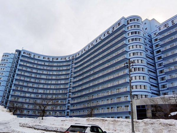 「ホワイトプラザ湯沢Vプラージュ」の外観