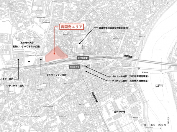 2009年に建設された再開発ビル「ヴィナシス金町」(2025年4月中旬撮影)