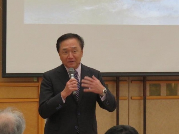 ダイヤモンド・プリンセス号に係る神奈川県新型コロナウイルス対策本部で激励を行う(出所:黒岩祐治事務所)