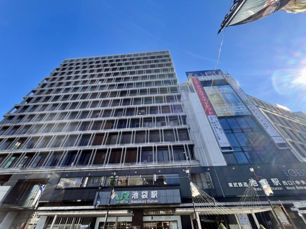 池袋駅西口 ※2025年12月撮影