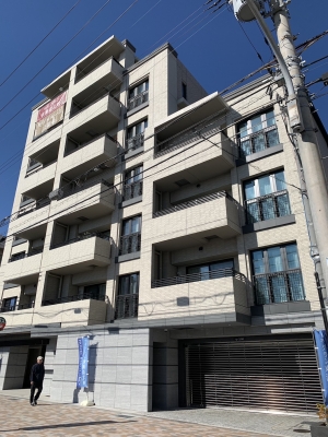 JR神戸線甲南山手駅