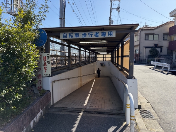 JR京都線の向日町駅