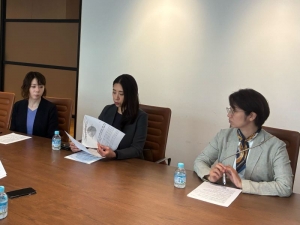 左から、青木佐千子氏、大関久美子氏、井邊亮子氏