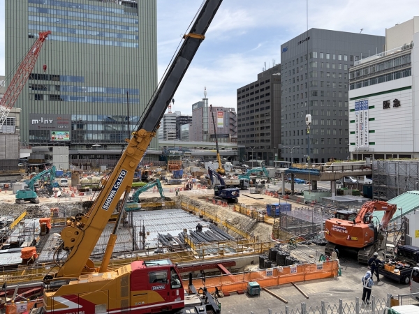 ポートライナー三宮駅