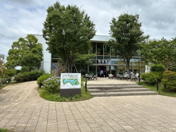 柏の葉キャンパス駅の駅舎入口